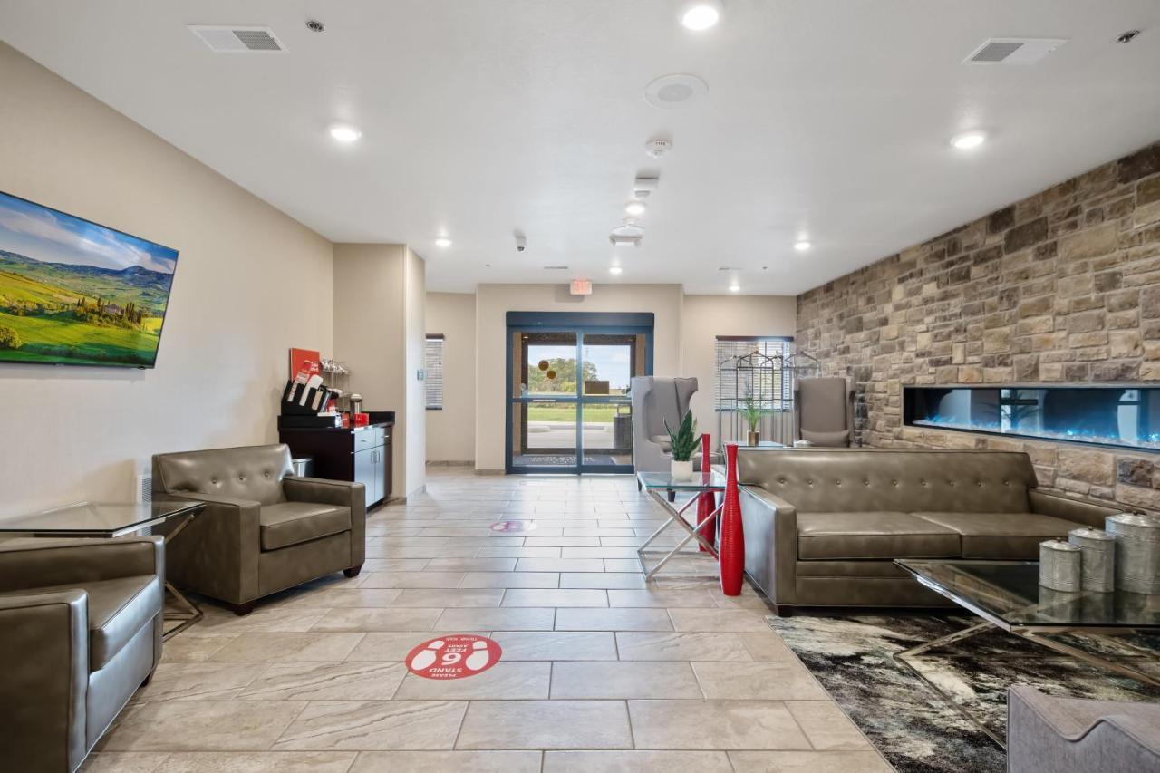 Cobblestone Hotel & Suites - Austin Exterior foto